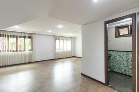 Casa para alugar com 308m², 3 quartos e 3 vagasSala