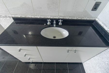 Casa para alugar com 308m², 3 quartos e 3 vagasBanheiro da Suíte