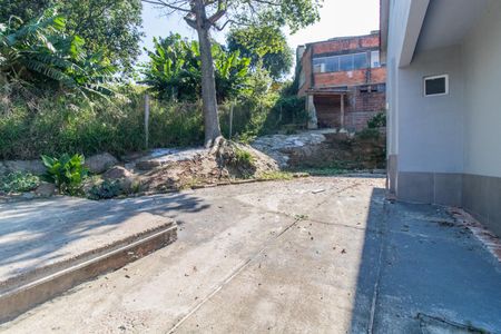 Casa de condomínio para alugar com 90m², 2 quartos e 1 vagaQuintal