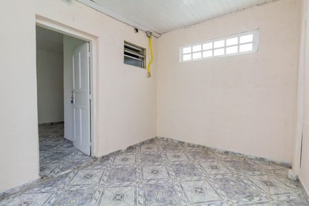 Casa para alugar com 52m², 1 quarto e sem vaga Casa para alugar com 52m², 1 quarto e sem vagaSala