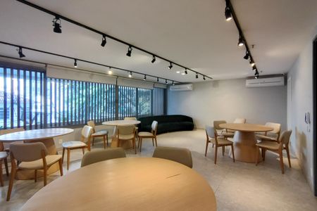 Apartamento à venda com 144m², 4 quartos e 2 vagasÁrea comum - Salão de festas