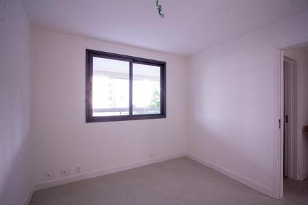 Apartamento à venda com 144m², 4 quartos e 2 vagasSuíte 1