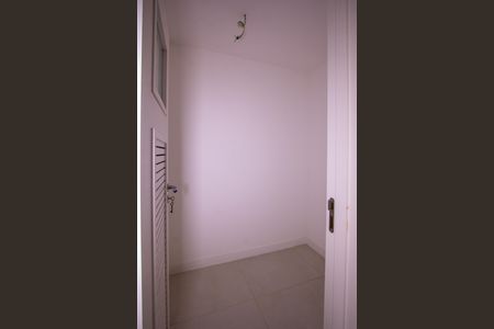 Apartamento à venda com 144m², 4 quartos e 2 vagasQuarto de Serviço