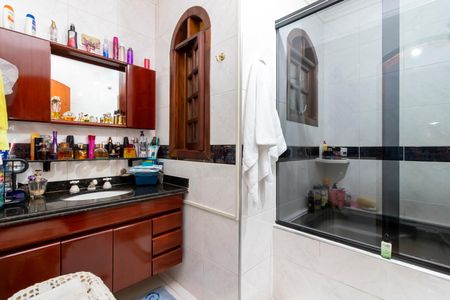 Casa à venda com 200m², 3 quartos e 1 vaga Casa à venda com 200m², 3 quartos e 1 vagaBanheiro 1
