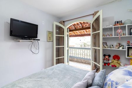 Casa à venda com 200m², 3 quartos e 1 vaga Casa à venda com 200m², 3 quartos e 1 vagaQuarto 1