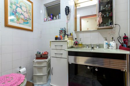 Casa à venda com 200m², 3 quartos e 1 vaga Casa à venda com 200m², 3 quartos e 1 vagaBanheiro 2