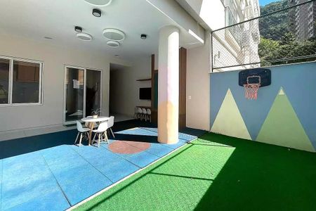 Apartamento à venda com 103m², 2 quartos e 1 vaga