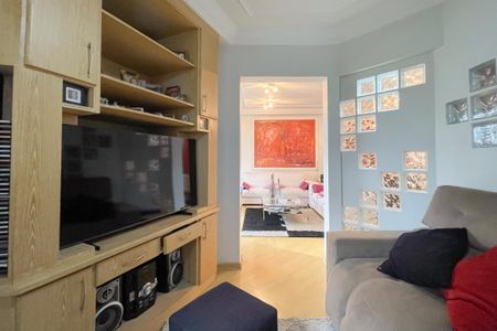 Apartamento à venda com 124m², 4 quartos e 2 vagasSala de TV