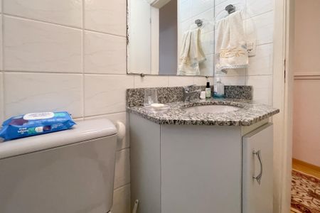 Apartamento à venda com 124m², 4 quartos e 2 vagasBanheiro Social