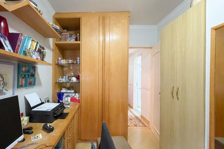 Apartamento à venda com 124m², 4 quartos e 2 vagasQuarto