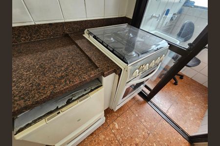 Apartamento à venda com 60m², 2 quartos e 1 vaga Apartamento à venda com 60m², 2 quartos e 1 vagaCozinha