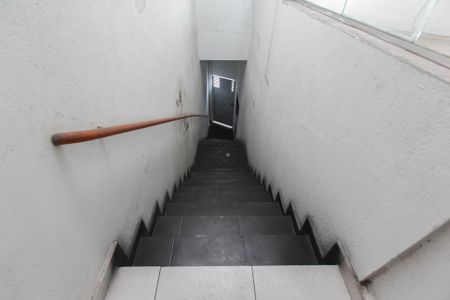 Studio para alugar com 22m², 1 quarto e sem vaga Studio para alugar com 22m², 1 quarto e sem vagaEscada