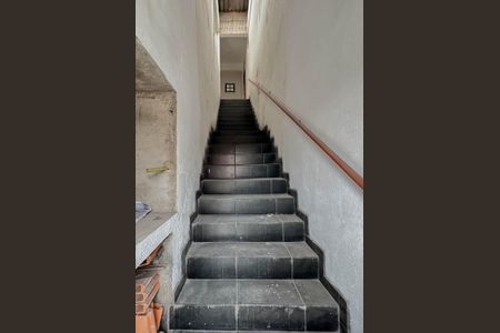 Studio para alugar com 22m², 1 quarto e sem vaga Studio para alugar com 22m², 1 quarto e sem vagaEscada