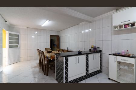 Casa à venda com 280m², 4 quartos e 2 vagasCozinha