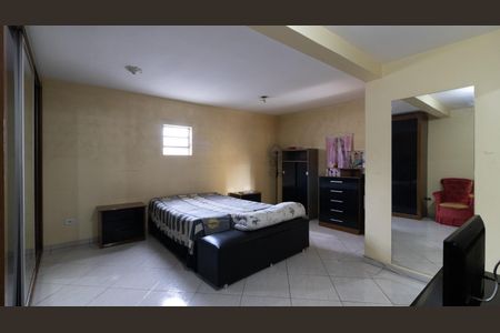 Casa à venda com 280m², 4 quartos e 2 vagasSuíte 1