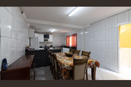 Casa à venda com 280m², 4 quartos e 2 vagasCozinha