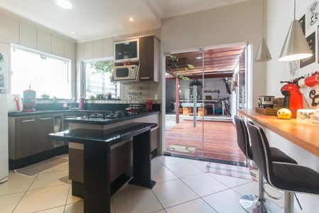 Casa para alugar com 180m², 3 quartos e 2 vagas Casa para alugar com 180m², 3 quartos e 2 vagasCozinha