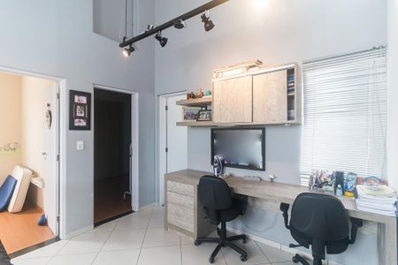 Casa para alugar com 180m², 3 quartos e 2 vagas Casa para alugar com 180m², 3 quartos e 2 vagasEscritório