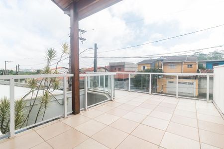 Casa para alugar com 180m², 3 quartos e 2 vagas Casa para alugar com 180m², 3 quartos e 2 vagasVaranda do Quarto 2