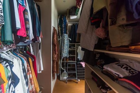 Casa para alugar com 180m², 3 quartos e 2 vagas Casa para alugar com 180m², 3 quartos e 2 vagasCloset