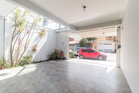 Casa para alugar com 180m², 3 quartos e 2 vagas Casa para alugar com 180m², 3 quartos e 2 vagasGaragem