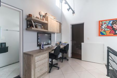 Casa para alugar com 180m², 3 quartos e 2 vagas Casa para alugar com 180m², 3 quartos e 2 vagasEscritório