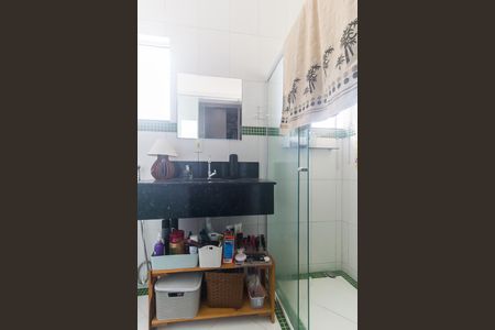 Casa para alugar com 180m², 3 quartos e 2 vagas Casa para alugar com 180m², 3 quartos e 2 vagasBanheiro da Suíte