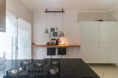 Casa para alugar com 180m², 3 quartos e 2 vagas Casa para alugar com 180m², 3 quartos e 2 vagasCozinha