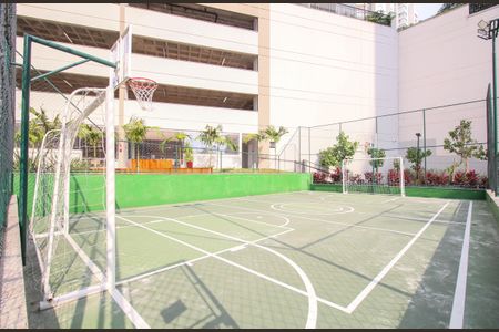 Apartamento para alugar com 65m², 2 quartos e 2 vagas Apartamento para alugar com 65m², 2 quartos e 2 vagasÁrea comum - Quadra Esportiva