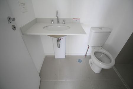 Apartamento para alugar com 65m², 2 quartos e 2 vagas Apartamento para alugar com 65m², 2 quartos e 2 vagasBanheiro Social
