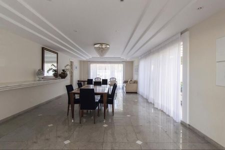 Apartamento à venda com 173m², 4 quartos e 3 vagasÁrea comum - Salão de festas