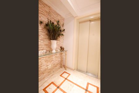 Apartamento à venda com 173m², 4 quartos e 3 vagasEntrada