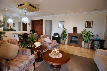 Apartamento à venda com 173m², 4 quartos e 3 vagasSala