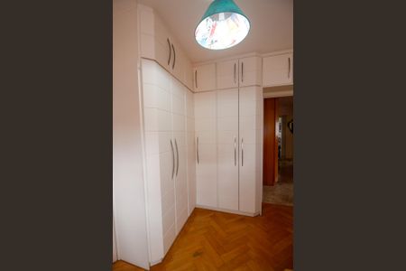 Apartamento à venda com 173m², 4 quartos e 3 vagasSuíte 2