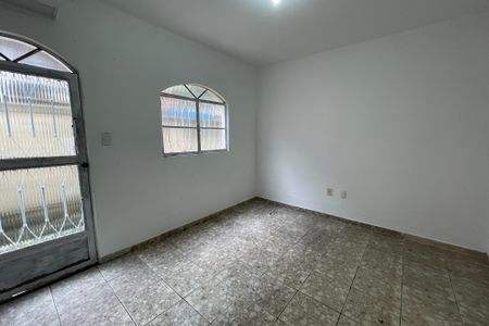 Casa para alugar com 66m², 2 quartos e sem vagaSala