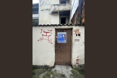 Casa para alugar com 66m², 2 quartos e sem vagaFachada