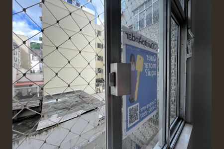 Apartamento à venda com 87m², 2 quartos e sem vagaPlaquinha