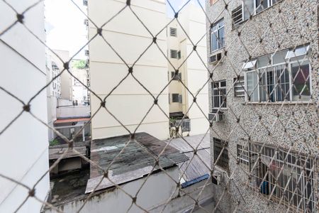 Apartamento à venda com 87m², 2 quartos e sem vagaVista