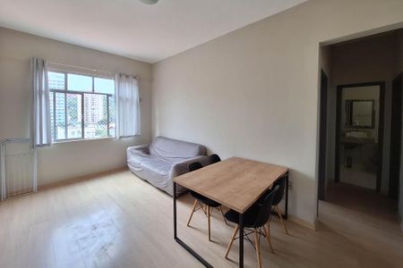 Apartamento à venda com 67m², 1 quarto e 1 vaga Apartamento à venda com 67m², 1 quarto e 1 vagaSala