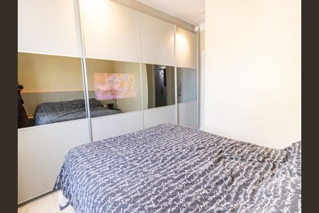 Apartamento à venda com 177m², 3 quartos e 2 vagas Apartamento à venda com 177m², 3 quartos e 2 vagasSuíte 1