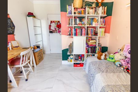 Apartamento à venda com 177m², 3 quartos e 2 vagas Apartamento à venda com 177m², 3 quartos e 2 vagasSuíte 2