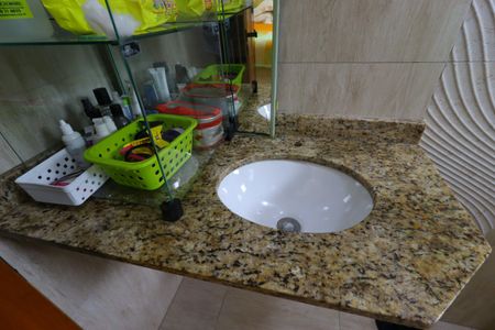 Apartamento à venda com 102m², 3 quartos e 2 vagasBanheiro da Suíte 