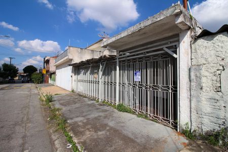 Casa para alugar com 180m², 2 quartos e 3 vagasFachada