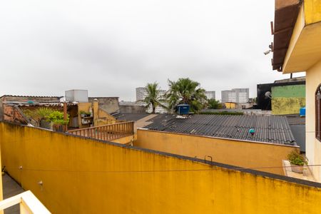 Casa de condomínio para alugar com 55m², 2 quartos e 1 vaga Casa de condomínio para alugar com 55m², 2 quartos e 1 vagaVaranda do Quarto 1