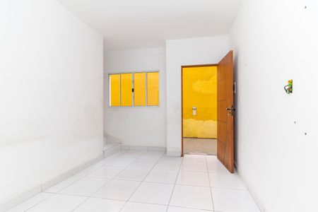 Casa de condomínio para alugar com 55m², 2 quartos e 1 vaga Casa de condomínio para alugar com 55m², 2 quartos e 1 vagaSala