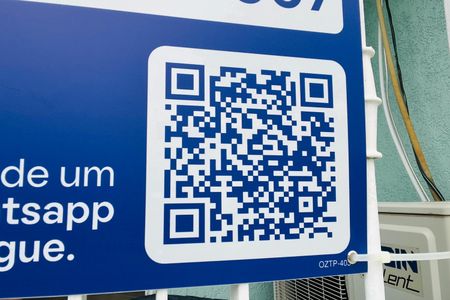 Casa à venda com 250m², 3 quartos e 2 vagas Casa à venda com 250m², 3 quartos e 2 vagasPlaca