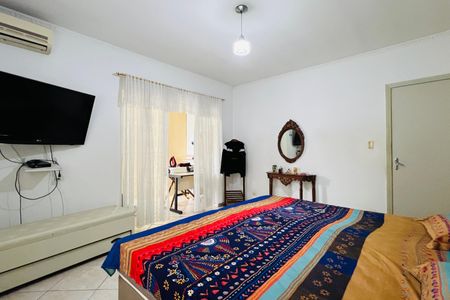 Casa à venda com 250m², 3 quartos e 2 vagas Casa à venda com 250m², 3 quartos e 2 vagasQuarto 1