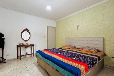 Casa à venda com 250m², 3 quartos e 2 vagas Casa à venda com 250m², 3 quartos e 2 vagasQuarto 1