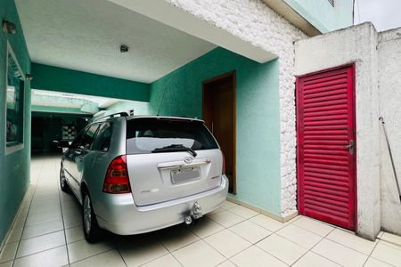 Casa à venda com 250m², 3 quartos e 2 vagas Casa à venda com 250m², 3 quartos e 2 vagasGaragem