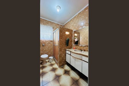 Casa à venda com 250m², 3 quartos e 2 vagas Casa à venda com 250m², 3 quartos e 2 vagasBanheiro 2